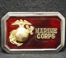 XD29116 FANTASTIC VINTAGE 1981  MARINE CORPS  ARMED FORCED MENS BELT BUCKLE
