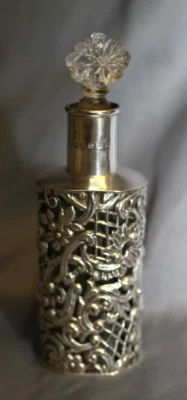 Flacon à sel en argent ajouré Poinçon Anglais 1898 Flacon et bouchon verre - Photo 1/4