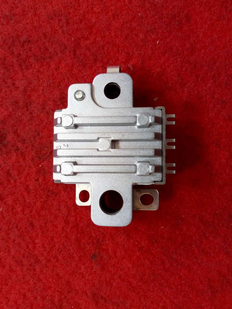 Regulator Voltage X Alternator Toyota Yaris 27700 64110 (AI373) eBay