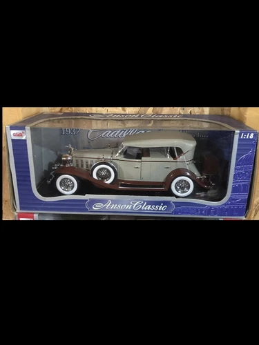 Anson Classic 1932 Cadillac Sport Phaeton Diecast 1 18