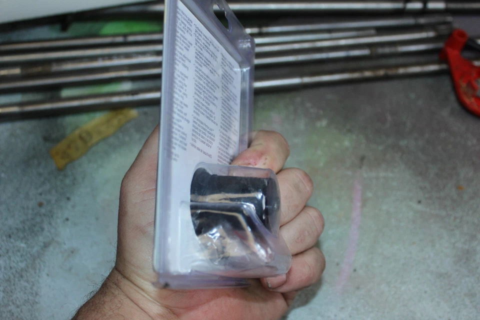 New Marinco 12 24 36v 2 Wire ConnectPro Trolling Motor Receptacle - Image 4 of 4