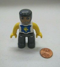Lego Duplo Yellow Lion Knight W/ Angry Face Helmet Figure Castle Set Minifig #2