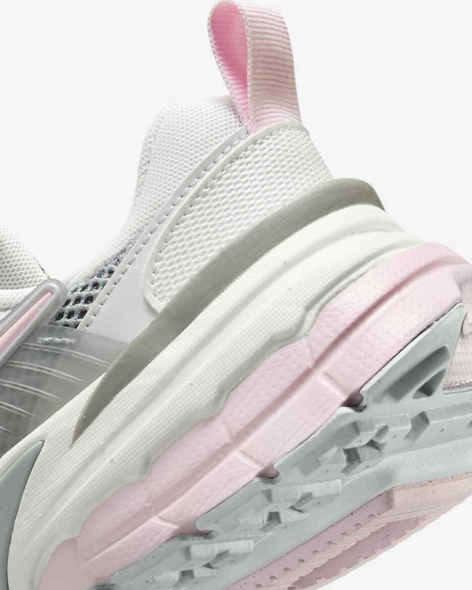 Nike WMNS V2K Run 