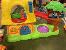 VTG Playskool Weebles Storybook Adventure Cabin Cottage House/people,car 2005