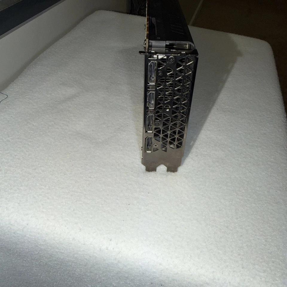 Zotac GeForce GTX 1080 Ti 11GB GDDR5X Graphics Card / ZT-P10810B-10B - Image 3 of 4