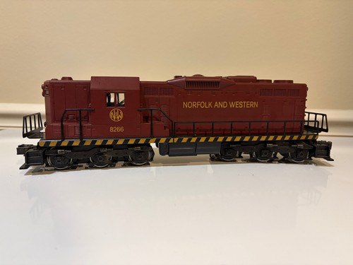 Locomotora diésel Lionel 6-8266 calibre O Norfolk & Western SD-24 con caja | Zustand: Used