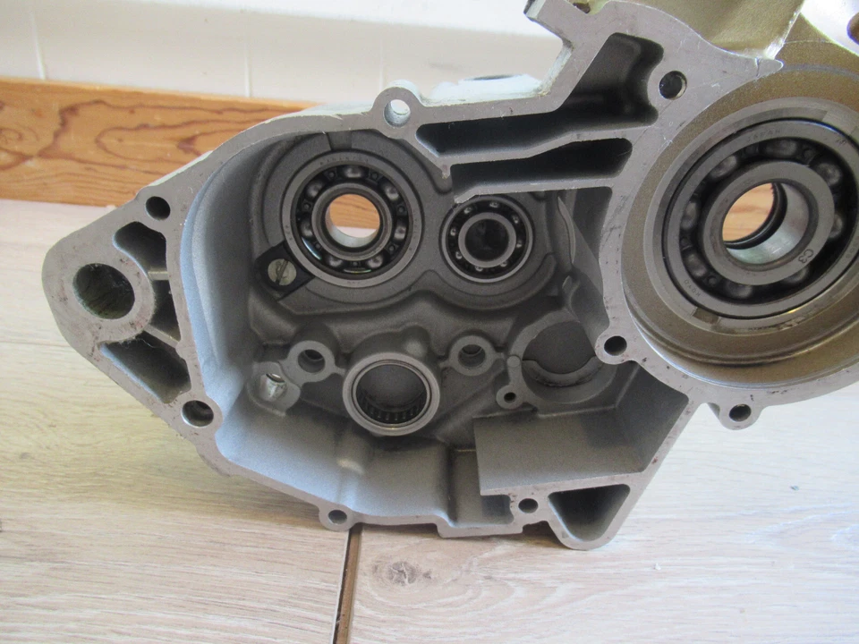 CR 125 WR HUSQVARNA 1995 CR 125 WR 1995 CAIXA DE MANIVELA ESQUERDA - Imagem 2 de 4