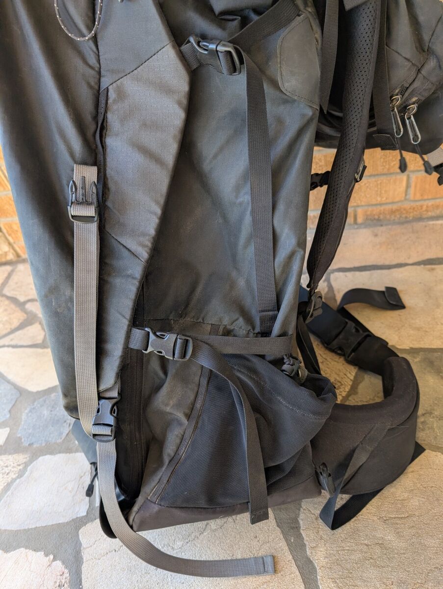Arc'teryx Altra 65 Black Hiking Backpacking Pack | eBay Arc'teryx Altra 65 Black Hiking Backpacking Pack | eBay