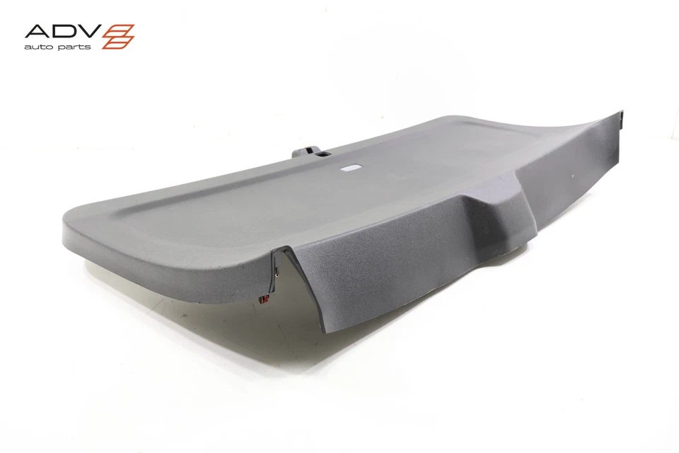 Buick Enclave 2025 puerta trasera puerta levadiza puerta trasera moldura inferior cubierta panel OEM Foto 4 de 4