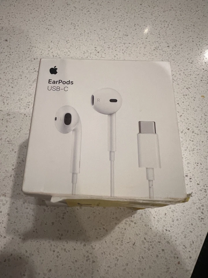 Apple EarPods Headphones with USB-C Plug, Wired Ear Buds with Built-in Remote - Image 4 of 4