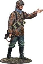 W BRITAINS #25267 WW2: German Waffen SS Grenadier Directing Movement 1941-45