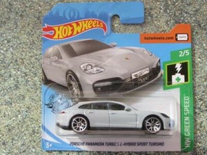 hot wheels porsche panamera 2019