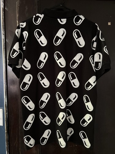 Kid Robot Pill Polo *Rare 2008* Sz M - Picture 2 of 4