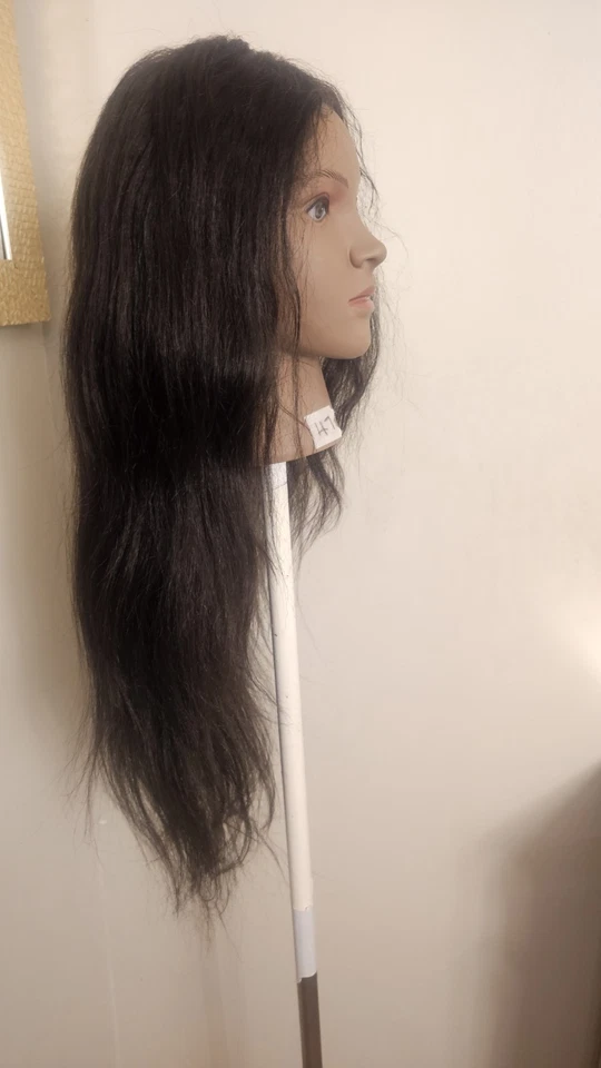 High Quality regula Top 26 to 28 " straight150% Virgin Human Hair  Lace Wig  - Image 4 of 4