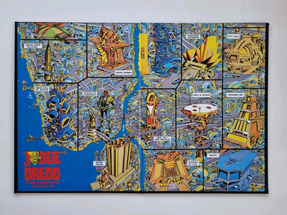 Judge Dredd The Game of Crime Fighting 1982 - Vintage Games Workshop Board Game - Image 3 of 4