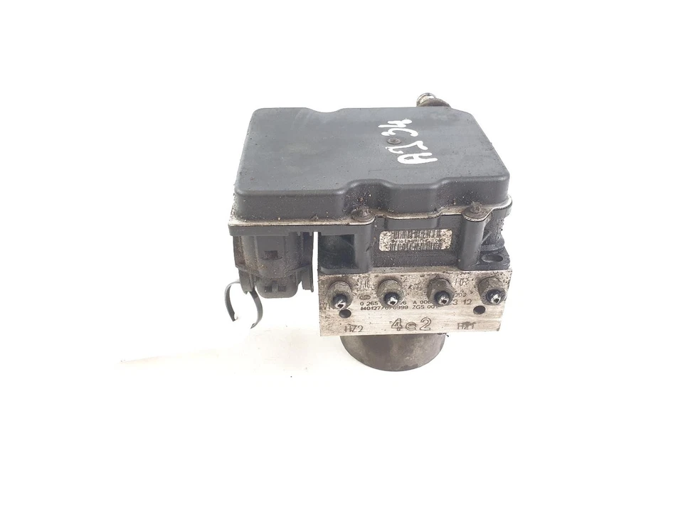 MERCEDES VITO ABS PUMP MODULE 2.1L DIESEL 0265951853 W639 2014 - Image 2 of 4