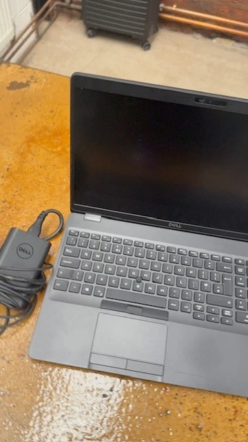 Dell Latitude 5500 · i5-8365U · 16GB · 237GB, photo 4 of 4