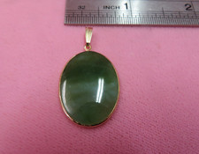 Vtg 14k Solid Y. Gold Framed Green Jade Pendant 2.97 Grams