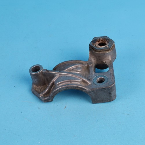 Mercedes E Klasse W211 Halterung Stabilisator vorne A2113231226 Halter Orig. KU