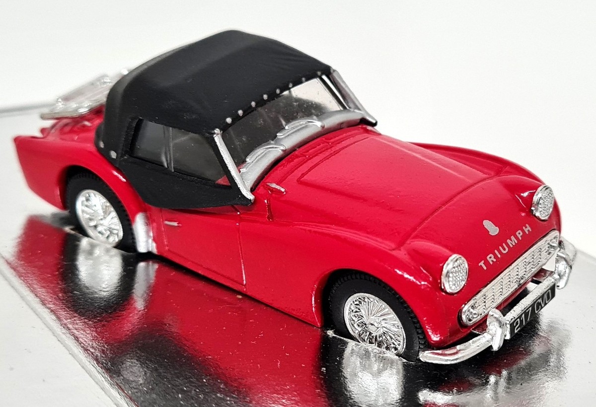 Corgi 1/43 Triumph TR3A Closed Convertible Red 96300 Diecast Model 