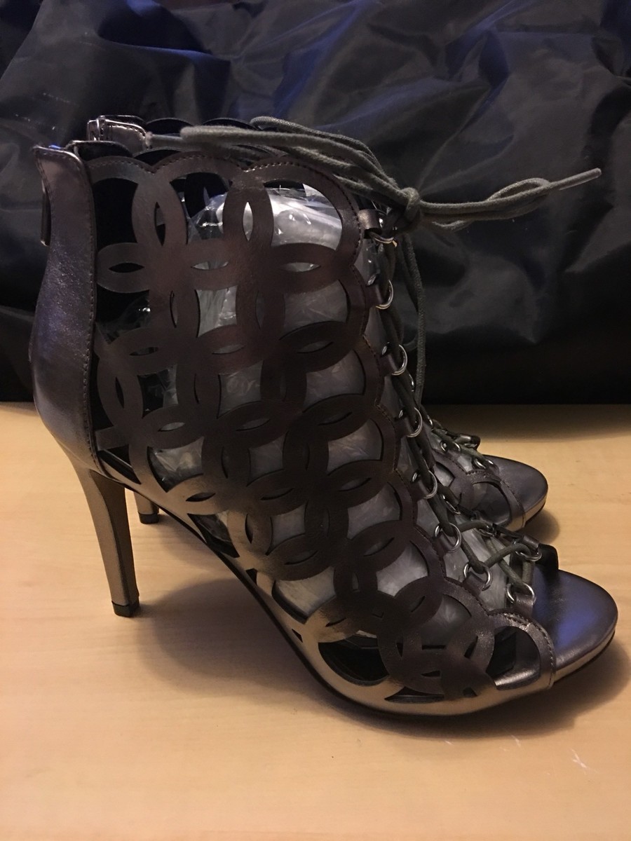 Cordelia XOXO Cordelia Pewter Diamond-cut Caged Lace Up Heels New - Size 9
