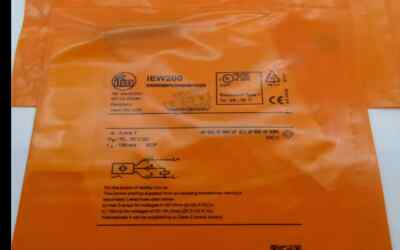 New IFM IEW200 inductive proximity switch #NN