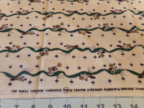 3/4 YD X 46" VINTAGE THE WHOLE COUNTRY CABOODLE FLORAL W/ GREEN RIBBON. #6749 - 第 1/4 張圖片