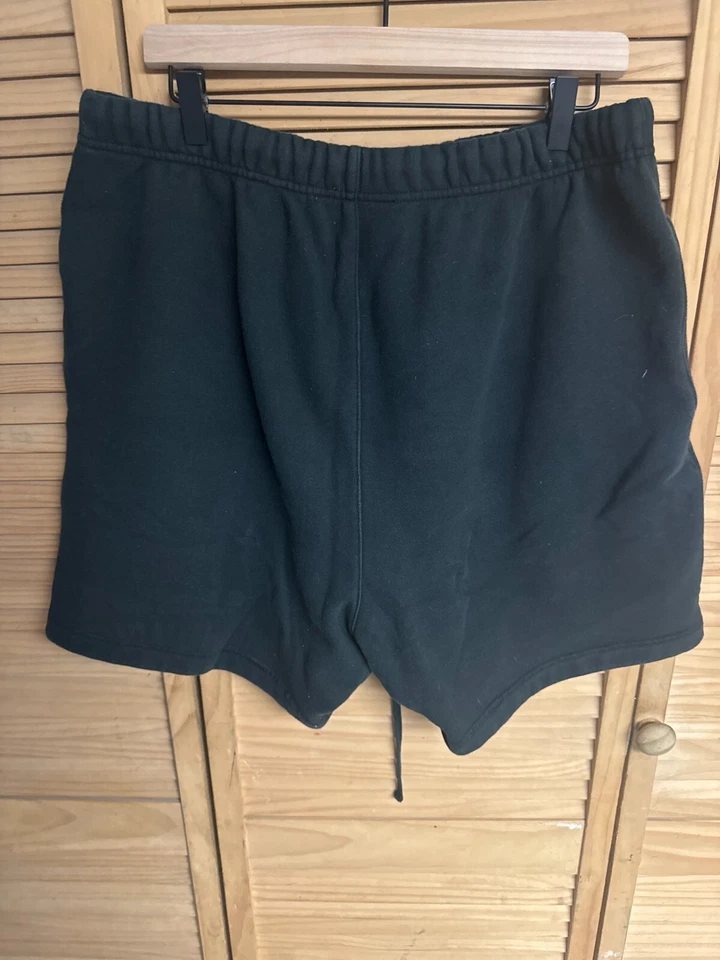 Essentials Mens Black End Of God Drawstring Pockets Stretch Sweat Short Size XL - Image 2 of 4