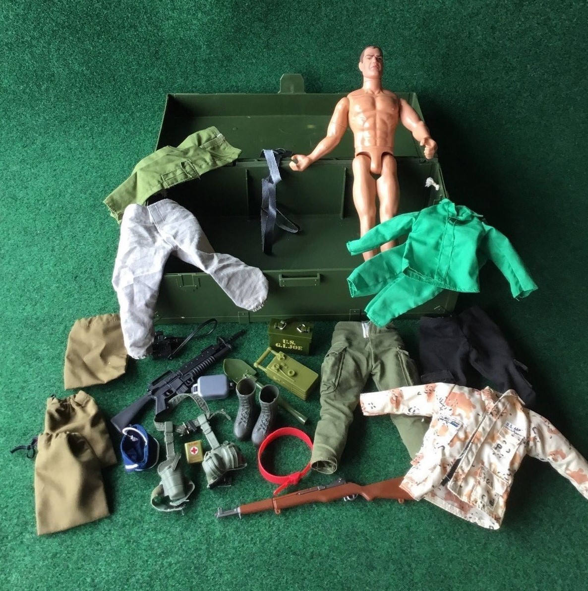 GI.joe アクションマリーン＋フットロッカー GI.joe アクションマリーン＋フットロッカー GI.joe アクション