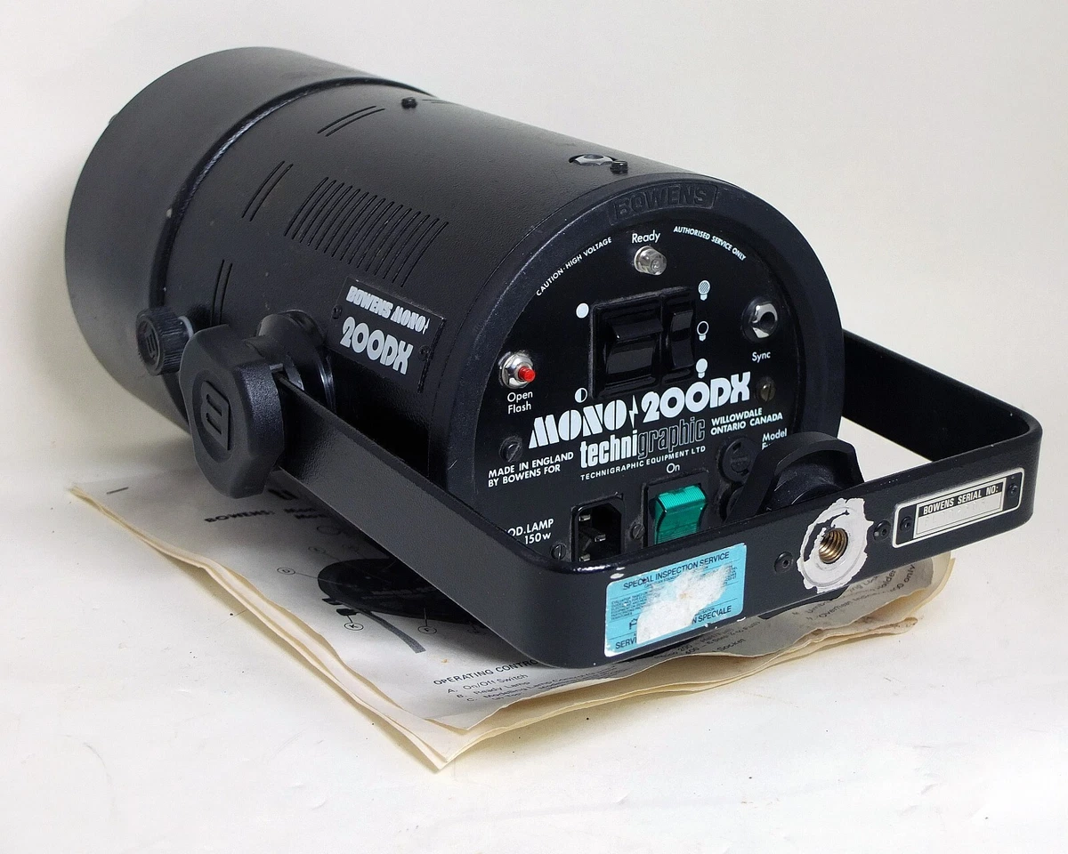 Bowens Mono 200DX Studio Strobe Lights Used