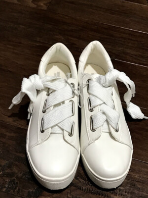 Women's Devoney Lace Up Sneakers Mossimo Supply White