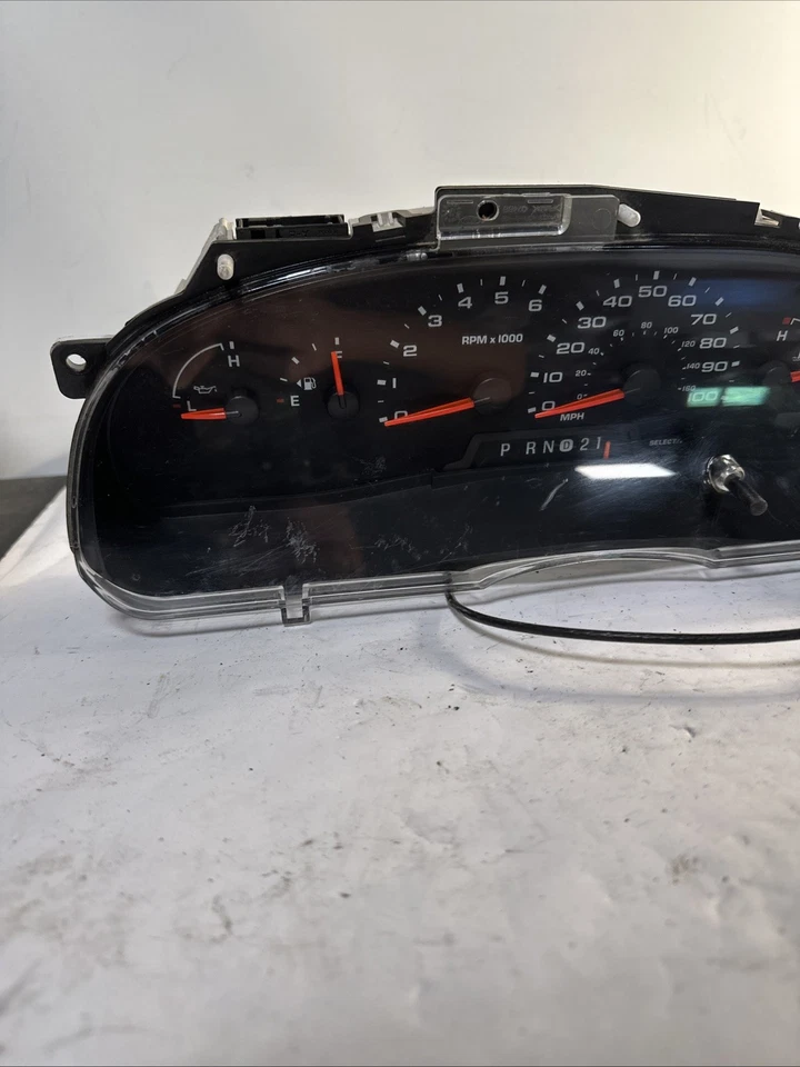 2006 Ford E150 E250 E350 VAN Gauge Speedometer Cluster GG1 Foto 3 de 4