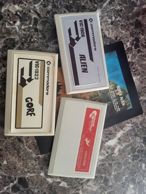 COMMODORE VIC-20 - ALIEN + GORF + CHOPLIFTER +ALIEN MANUAL - GAME LOT