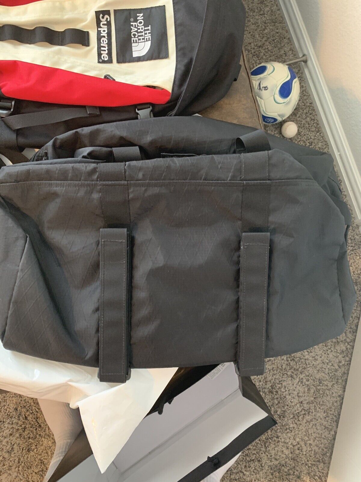 $30! SUPREME x LOUIS VUITTON DUFFEL BAG