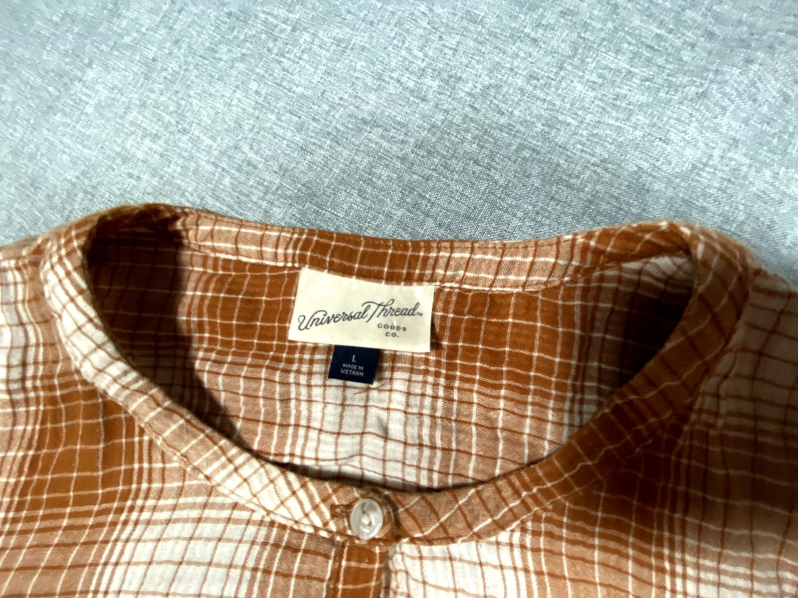 Universal Thread White/Oreange Plaid Button Up To… - image 5