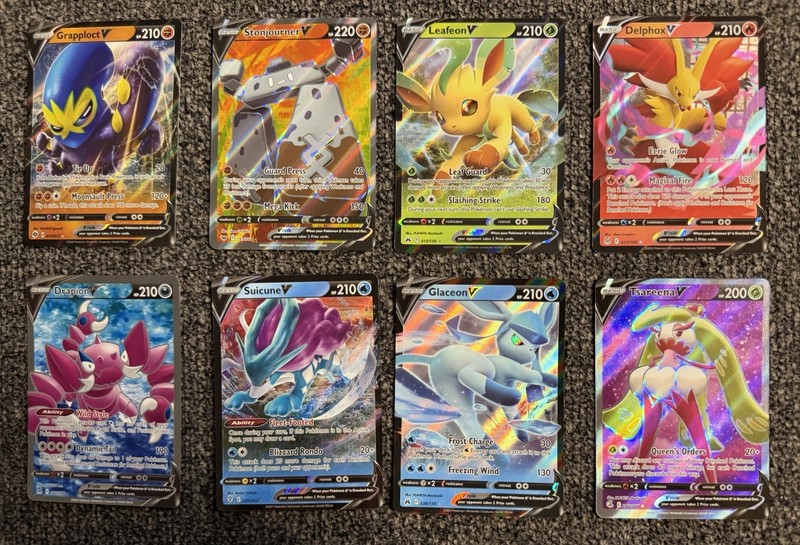 Pokémon V Cards Holo Lot x 8 Leafeon and Glaceon