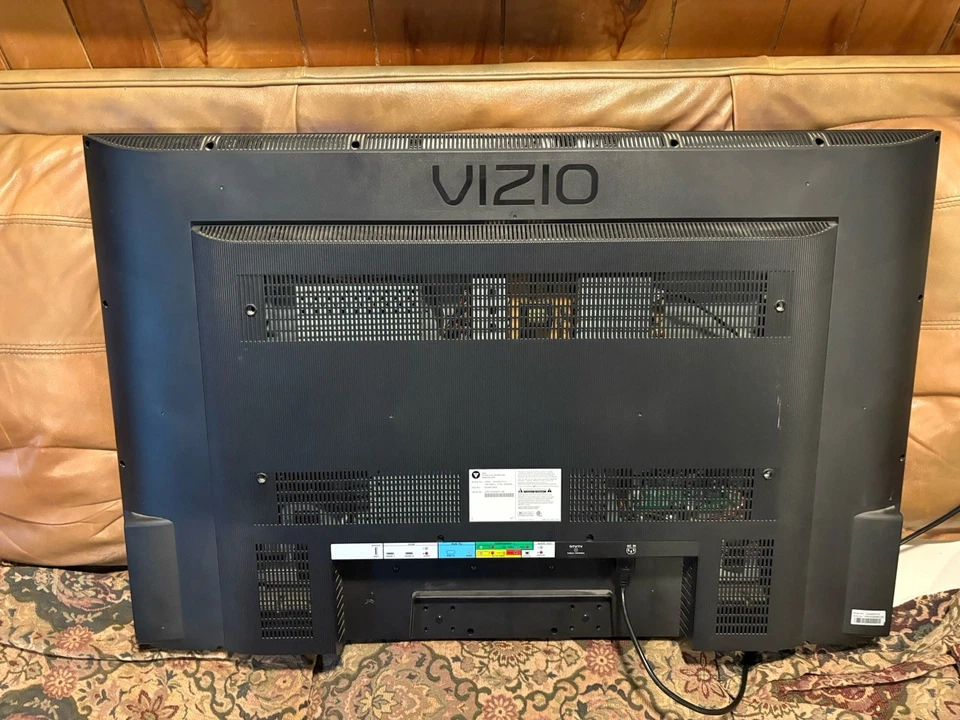 VIZIO 42” 1080p LCD Full 120HZ HDTV - Image 4 of 4