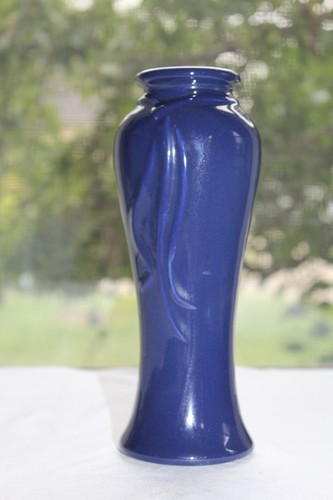 Haeger 1990’s MCM Art Pottery Dark Navy Blue Ribbon Design Keramik Vase 8,5”T - Bild 3 von 14