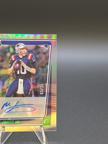 Panini Clearly Donruss 2021 - Clearly Retro Auto Mac Jones #01-20 Vert /25 (RC) - Photo 2/5