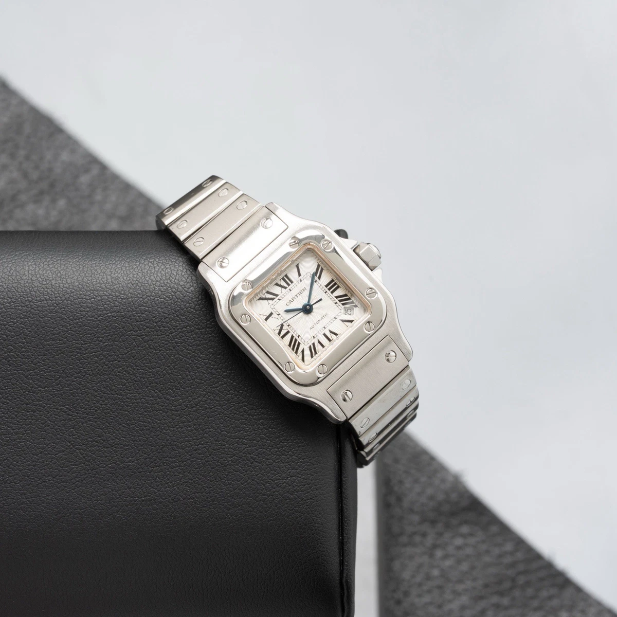Cartier Santos Mechanical Automatic Watches Women display picture 2