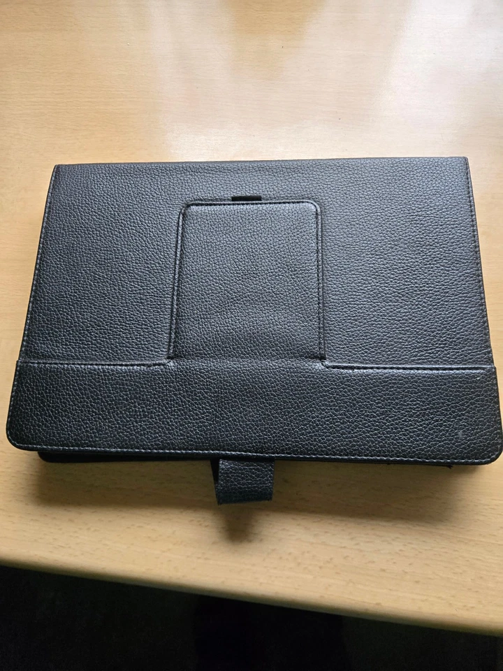 Medion LifeTab X10302 / 32GB [10,1" WiFi + LTE] schwarz - Bild 2 von 4