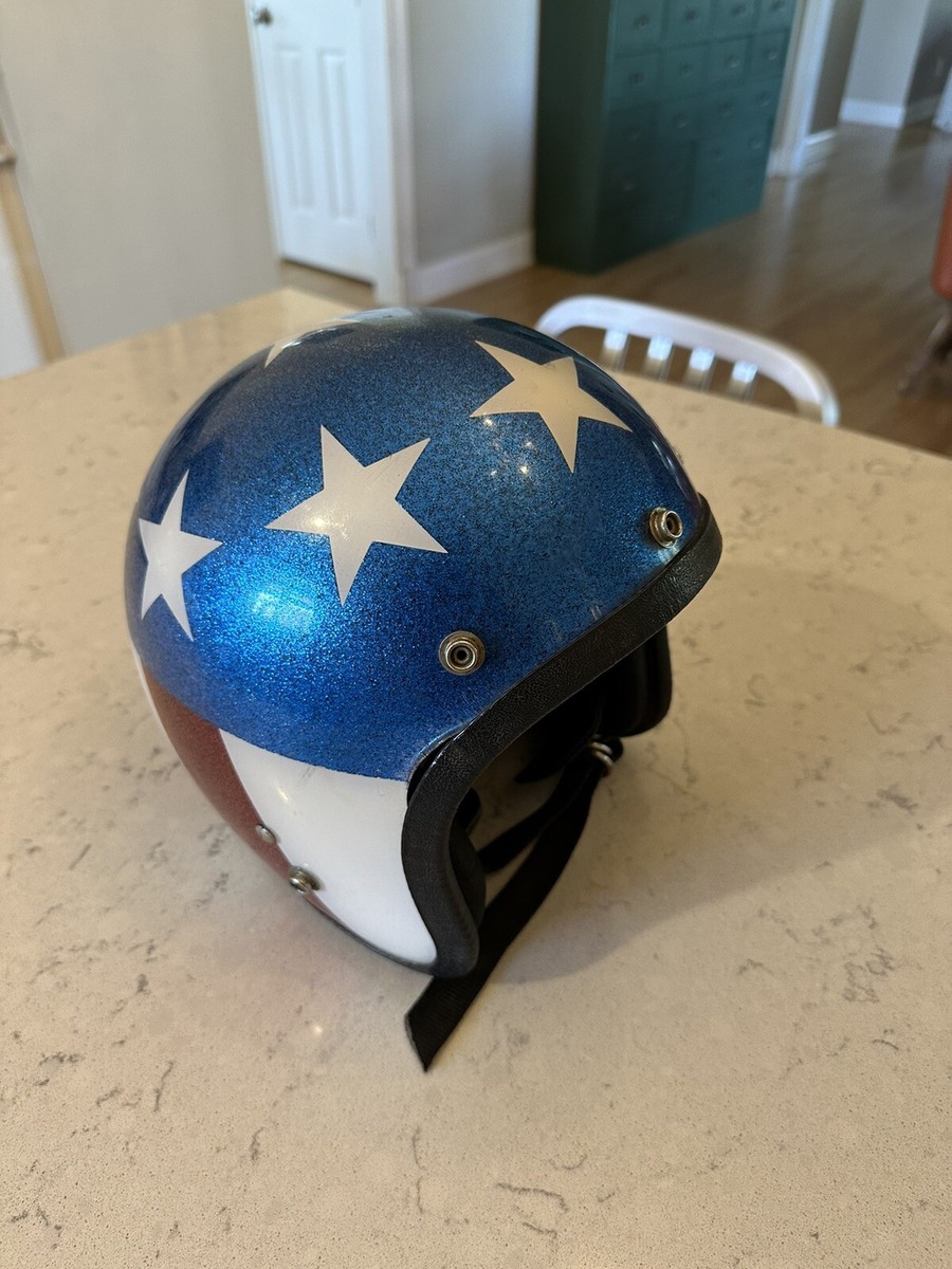 洋書 VINTAGE FLYNG HELMETS LSI-4170 Vintage Motorcycle Helmet American Flag