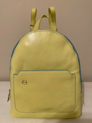 PIQUADRO BLUE SQUARE ITALIAN SOFT LEATHER BACKPACK SIZE MEDIUM IN YELLOW