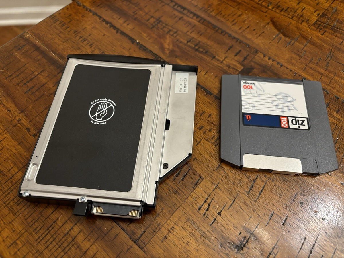 VST Iomega Zip 100 Disk Drive for Apple Macintosh PowerBook G3