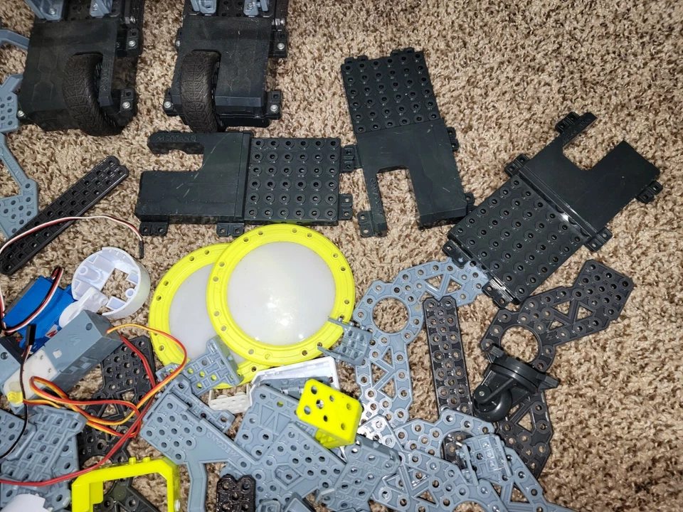 Meccano Meccanoid Personal Robot LOT brains work - Image 4 of 4