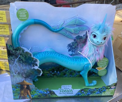Raya and the Last Dragon Talking Color-Changing & Posable Large Sisu Figure