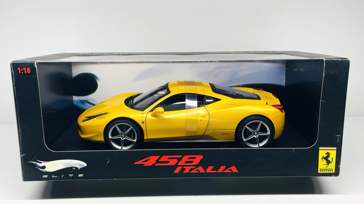 1/18 Hot Wheels Elite Ferrari 458 Italia Metallic Yellow New