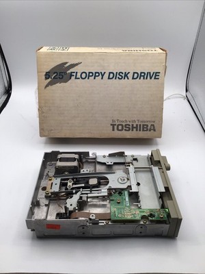 P&R's Teac FD-55GFR PATA/IDE 5.25'' Internal Floppy Disk Drive - Vintage Computer