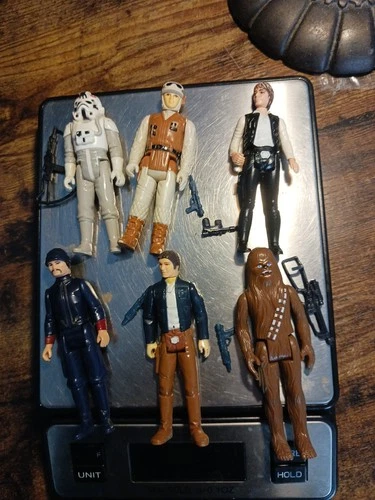 Lot Of 6 VINTAGE Star Wars Figures With Accessories.  70s-80s.  Beautiful