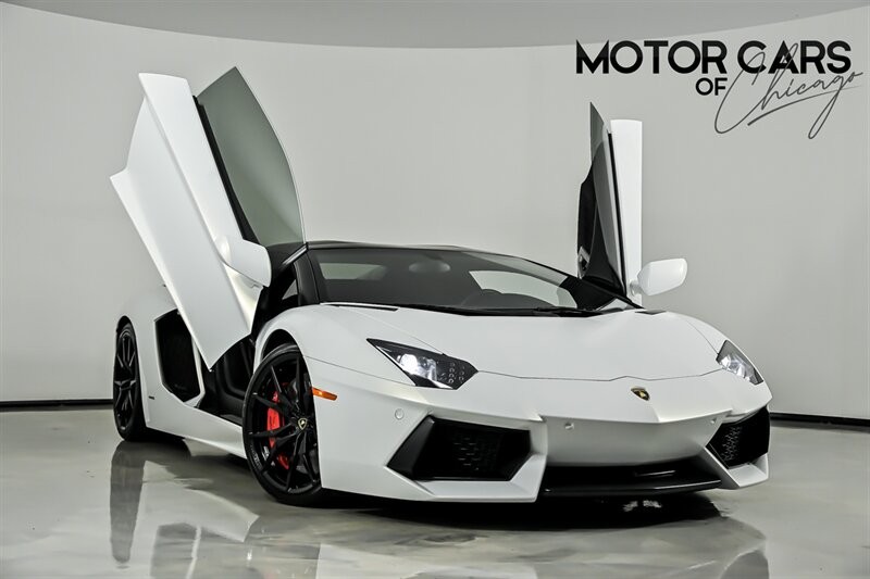 2017 Lamborghini Aventador LP 700-4